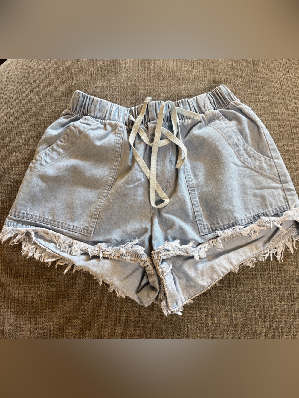 Woman’s pull on shorts